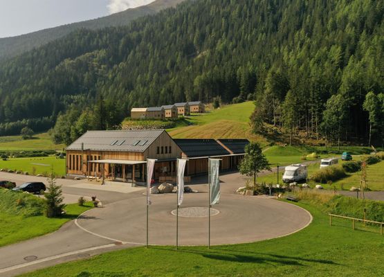 HOCHoben camp & explore Chalet Ankogel ohne Steinbadewanne