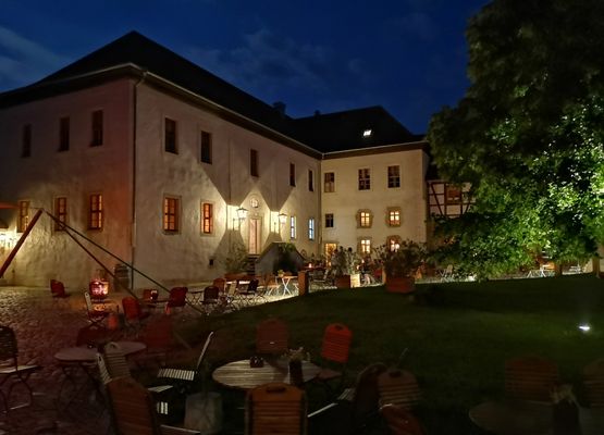 Urlaub im historischen Rittergut Positz aus dem 16. Jahrhundert - Außergewöhnliche Ferienwohnung für