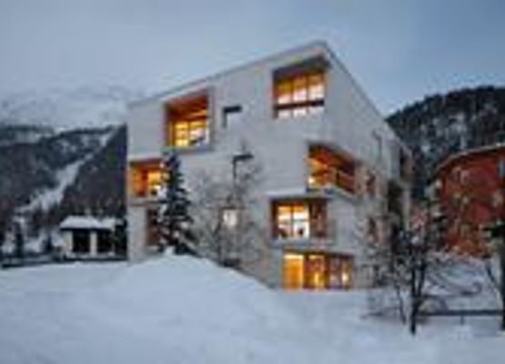 Alpine Lodge 4-Bett-Wohnung Chesa Plattner / "Bergbahnen All inklusive" im Sommer
