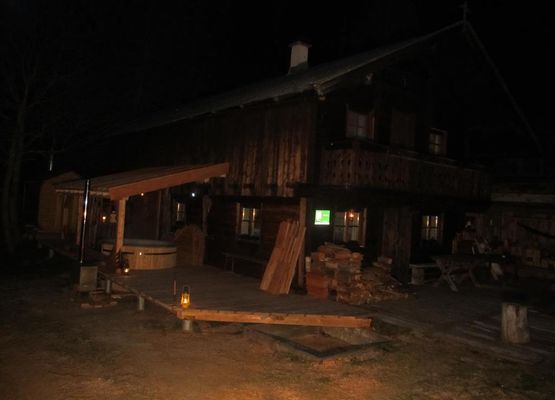 Gullenhütte bei Nacht 