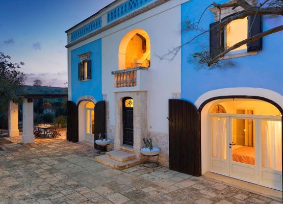 The Blue House -Terra Sessana: Antike Villa mit privatem Pool in Ostuni