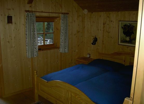 Gullenhütte Schlafzimmer Doppelbett